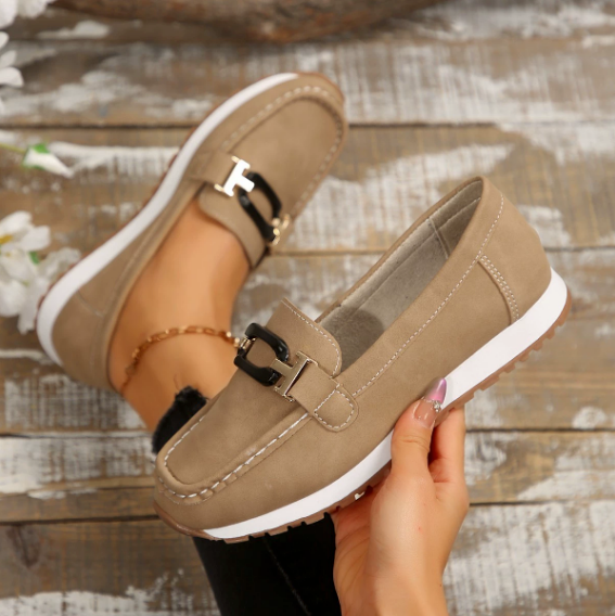 Emily | Mocasines con Detalle de Cadena