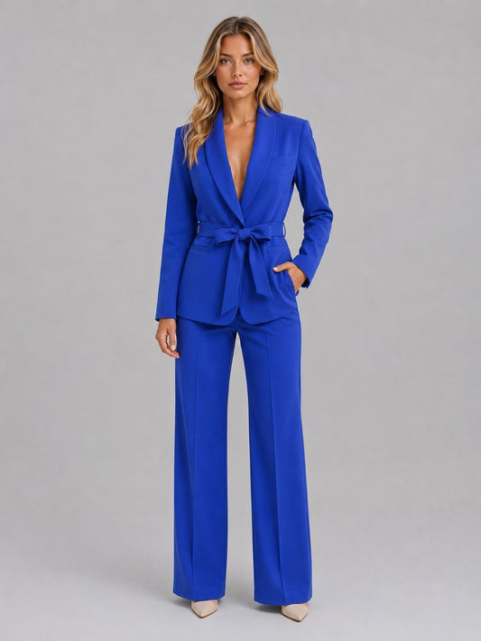 Genziana | Conjunto de Dos Piezas con Blazer Cuello Chal y Cinturón